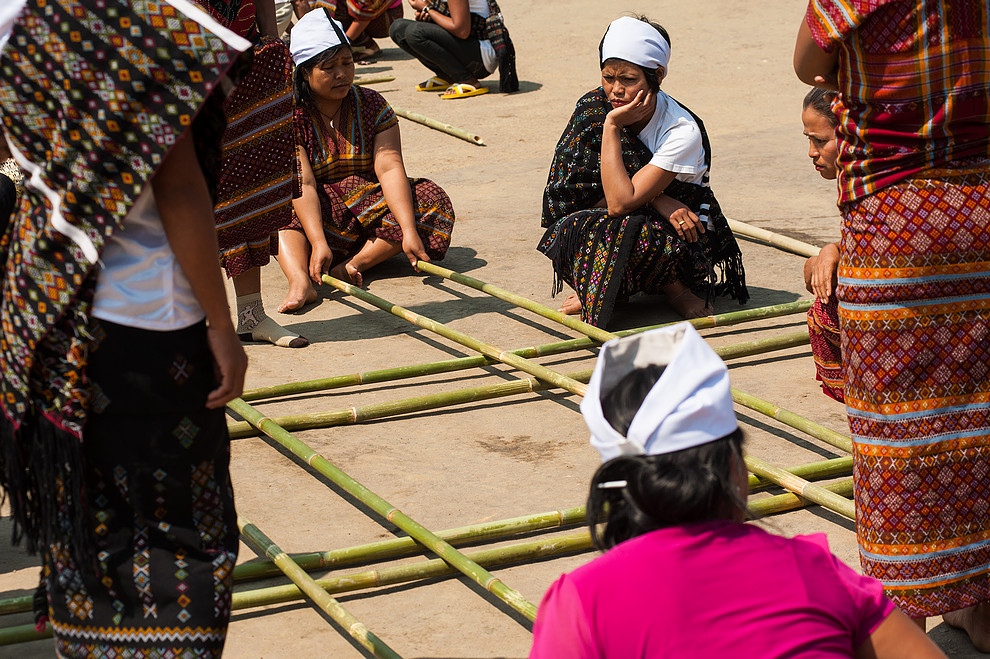 Przygotowania do bamboo dance (Lyuva Khutla Festival)